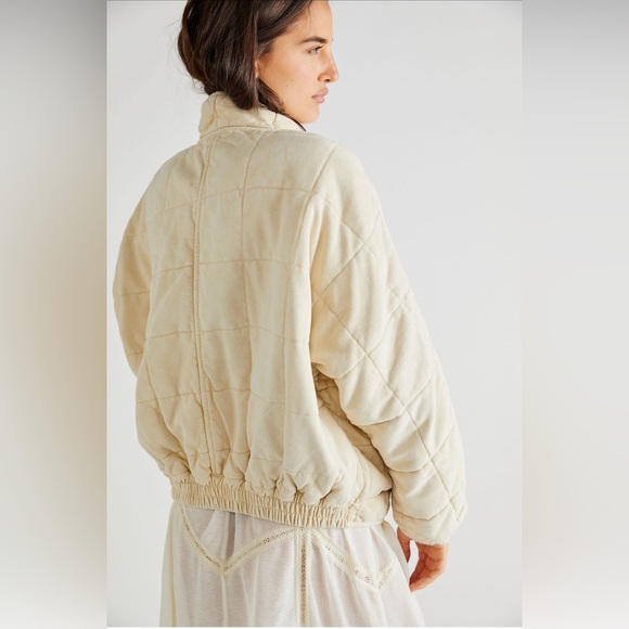 Free People Dolman Quilted Knit Jacket - Color: Vanilla Creme - Size: Small - Picture 2 of 6